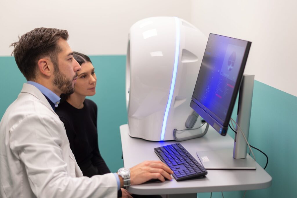 Studio oculistico con diagnostica avanzata del Dott. Luca Zanolini a Montichiari