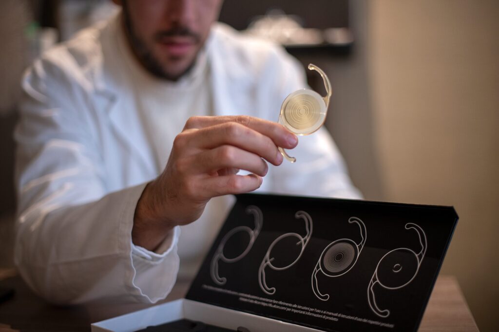 Biomicroscopia corneale e conta endoteliale